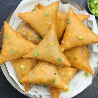 Onion Samosa (5)